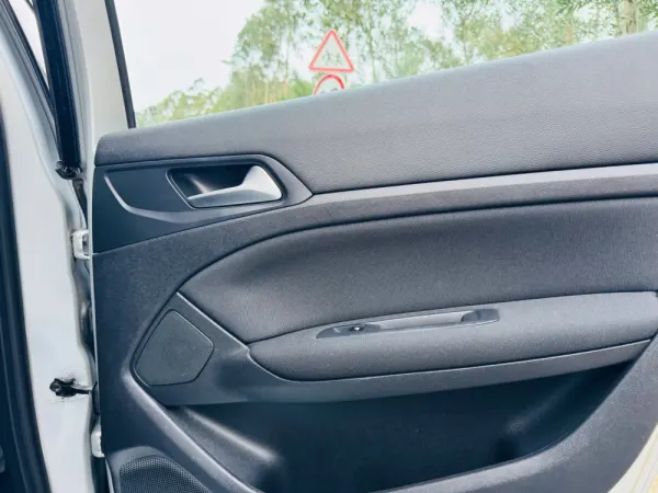 Peugeot 308 SW 1.6 BlueHDi Allure J17 44