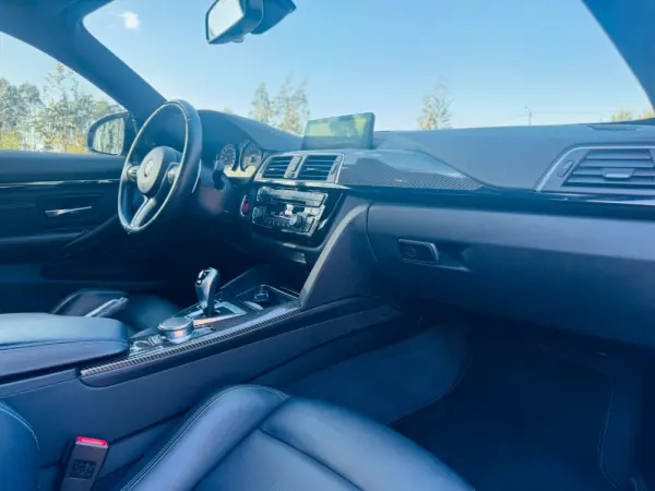 BMW M4 DKG Competition 36