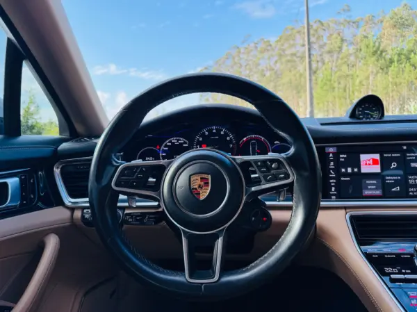 Porsche Panamera Sport Turismo 4 E-Hybrid 50