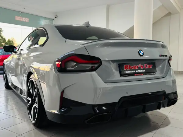 BMW M240i xDrive Auto 9