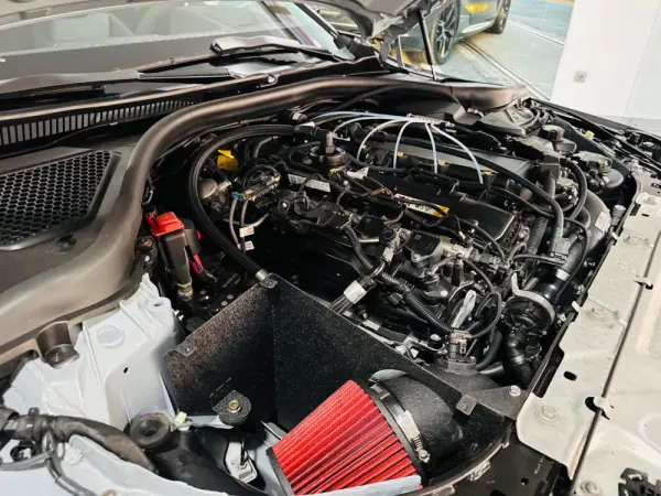 BMW M240i xDrive Auto 44