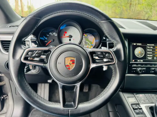 Porsche Macan S 30