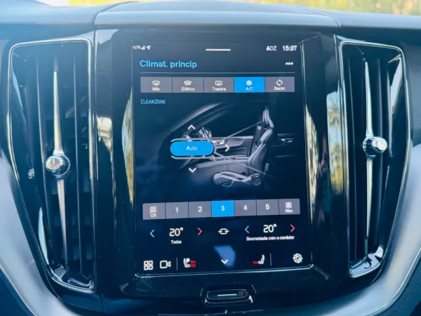 Volvo XC 60 2.0 B4 Inscription Geartronic 38