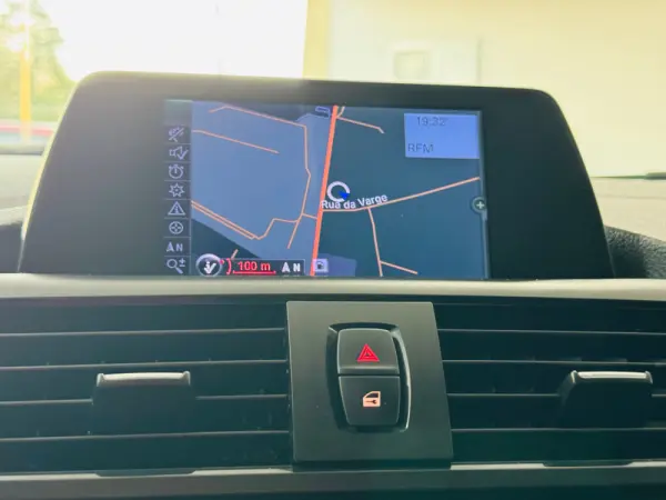 BMW 118 d Pack M 27