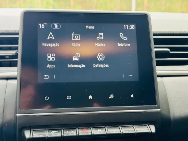 Renault Captur 1.0 TCe Intens Bi-Fuel 36