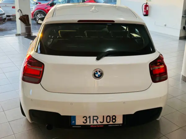 BMW 118 d Pack M 12