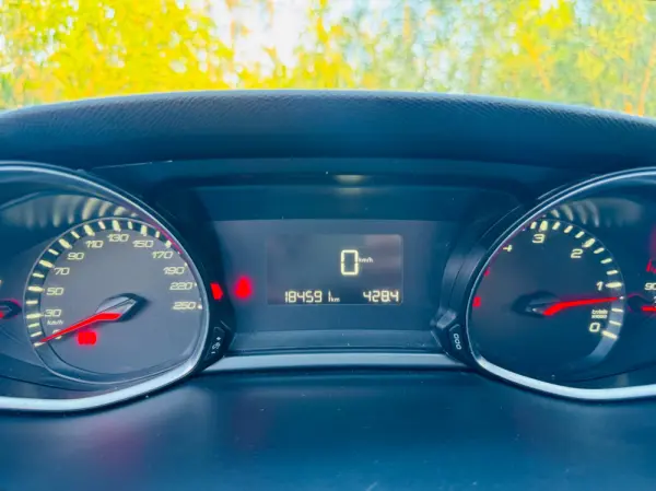 Peugeot 308 SW BlueHDi 120 Stop & Start GT-Line Edition 24