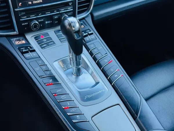 Porsche Panamera Platinum Edition 33