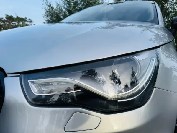 Audi A1 1.6 TDI S-line 9