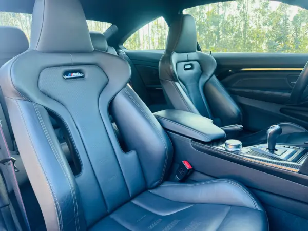 BMW M4 DKG Competition 38