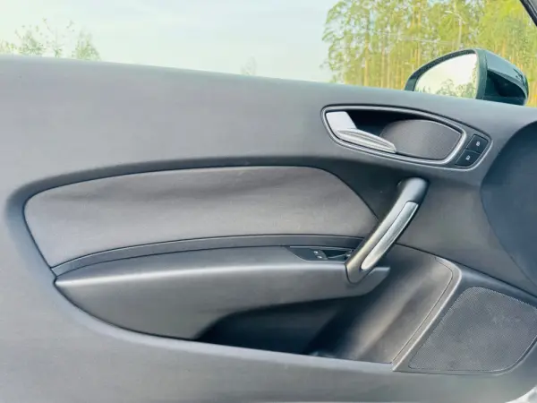 Audi A1 1.6 TDI S-line 16