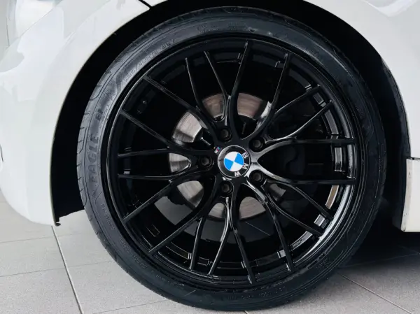 BMW 118 d Pack M 4