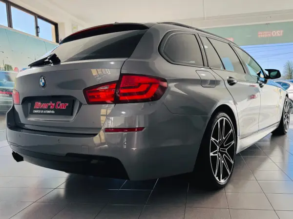 BMW 520 d Pack M Auto 9