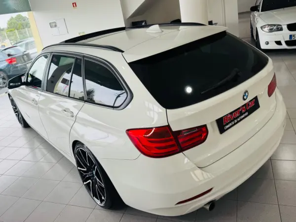 BMW 320 d Sport Line 14
