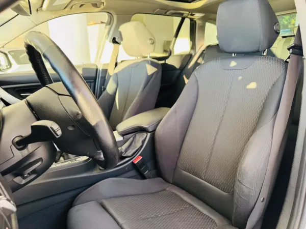 BMW 320 d Sport Line 16