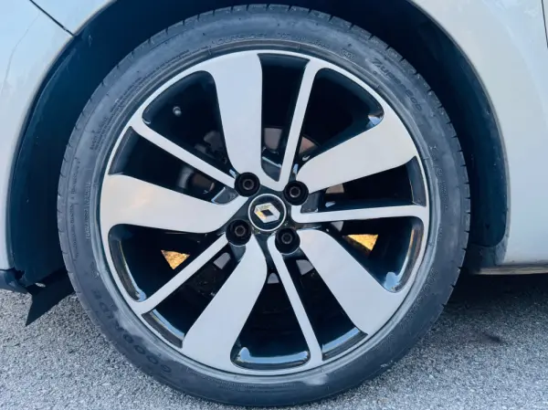 Renault Clio dCi 90 Limited 8