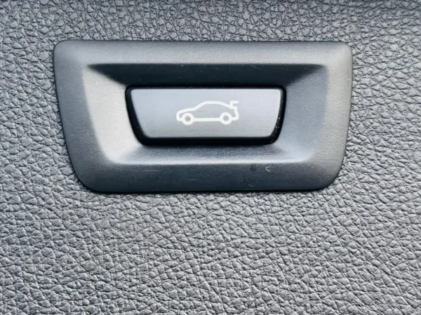 BMW 320 d Pack M Auto 44