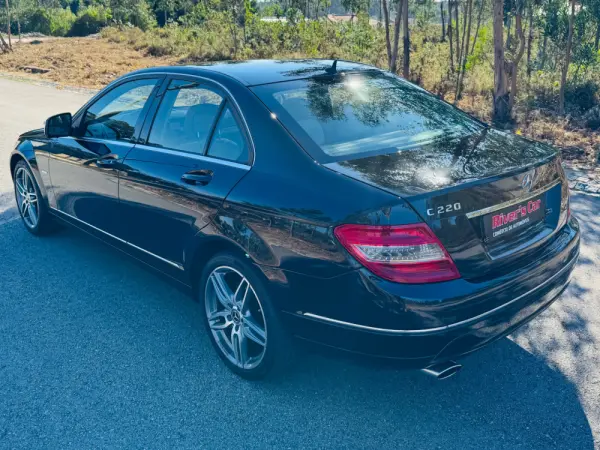 Mercedes-Benz C 220 CDi Avantgarde BlueEfficiency Aut. 13