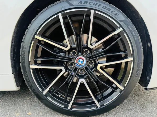 BMW 320 d Pack M Auto 5