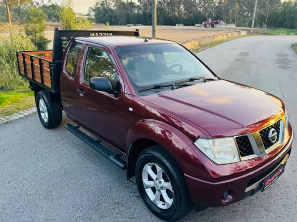 Nissan Navara 2.5 dCi CD SE Eastpak 8