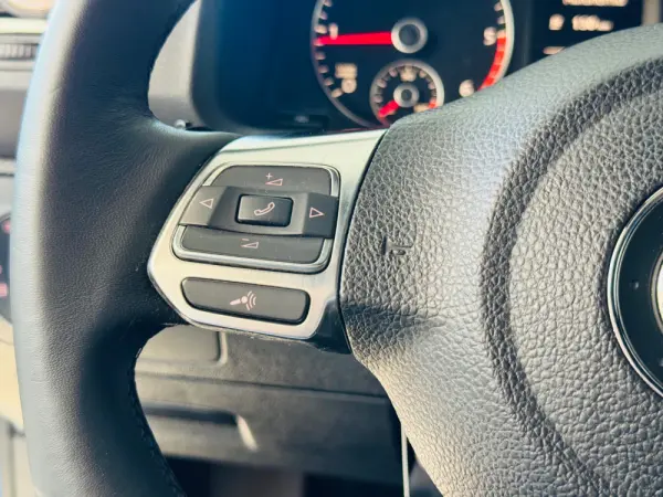 Volkswagen Scirocco 2.0 TDI Sport 21