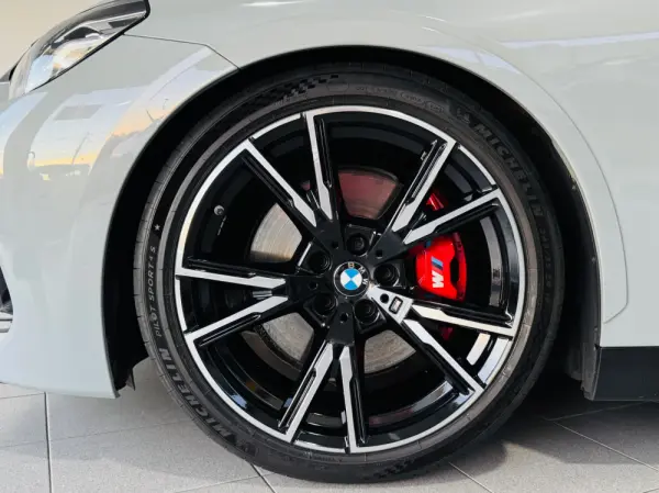 BMW M240i xDrive Auto 8