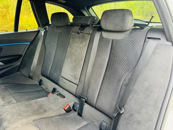 BMW 320 d Pack M Auto 38
