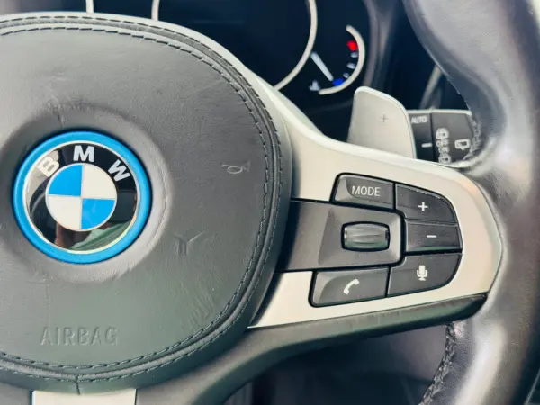 BMW 320 d Aut. Advantage 22