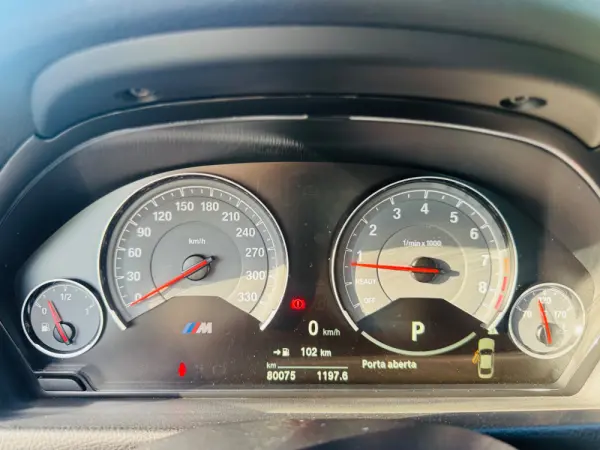 BMW M4 DKG Competition 26