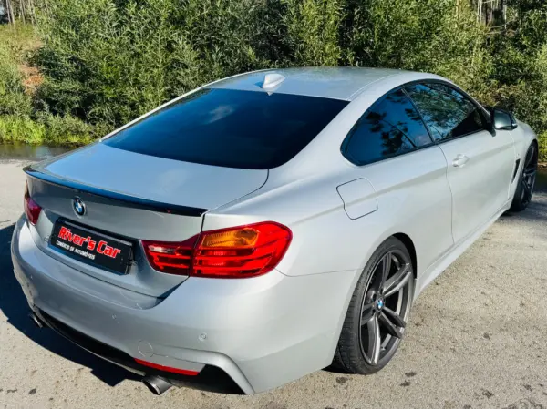 BMW 420 d Pack M Auto 10