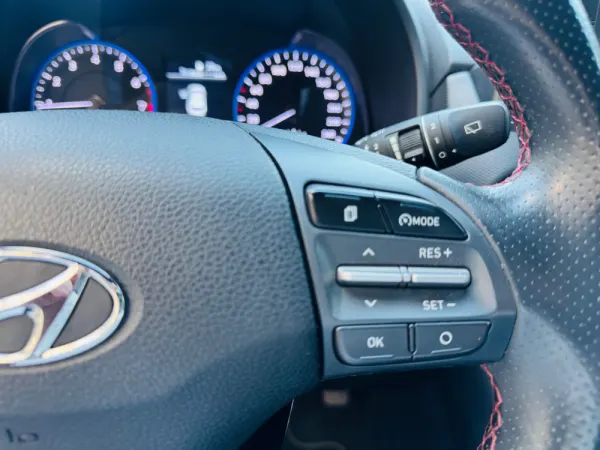 Hyundai Kauai 1.0 T-GDi Premium Pele/Tec.Vermelho 23