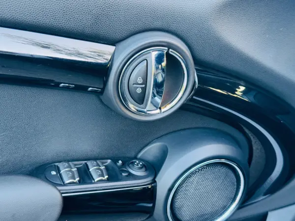 MINI 5 Portas Cooper S 19