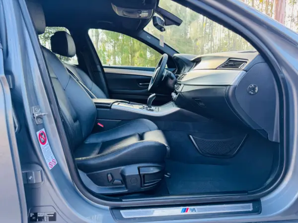BMW 520 d Pack M Auto 38