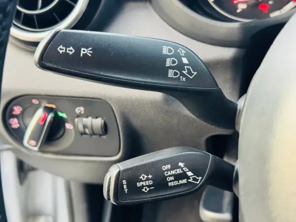 Audi A1 1.6 TDI S-line 26