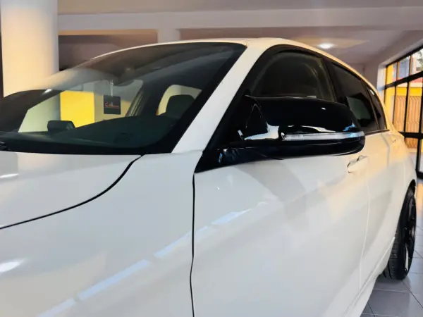 BMW 118 d Pack M 7