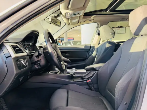BMW 320 d Sport Line 21