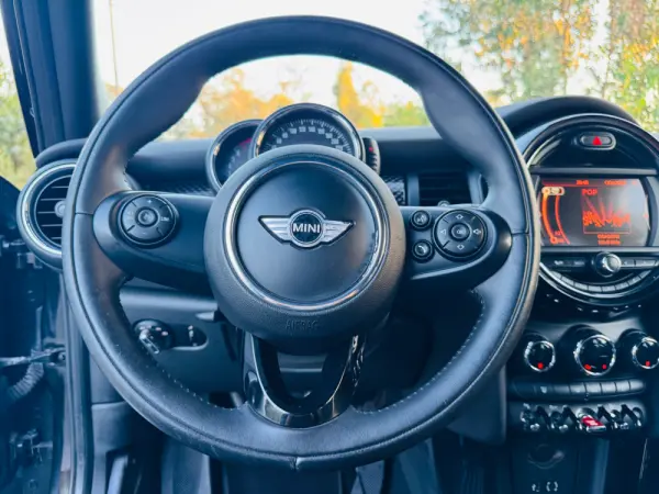 MINI 5 Portas Cooper S 24