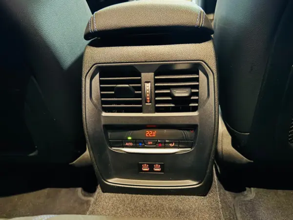 BMW M240i xDrive Auto 42