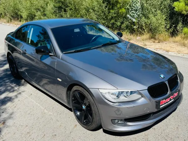 BMW 320 d Coupe 8