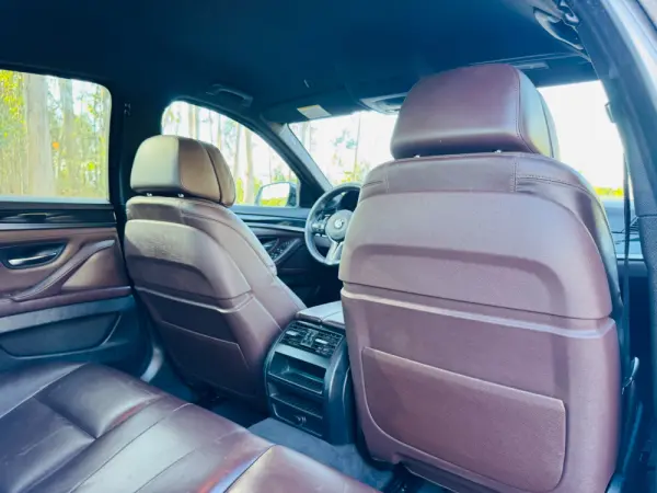 BMW 530 d Pack M Auto 57