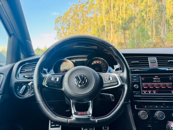 Volkswagen Golf 2.0 TSi GTi DSG Performance 31