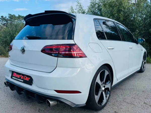 Volkswagen Golf 2.0 TSi GTi DSG Performance 11