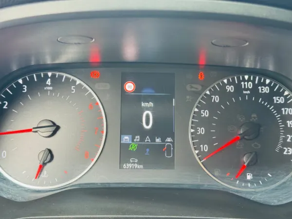 Renault Captur 1.0 TCe Intens Bi-Fuel 33