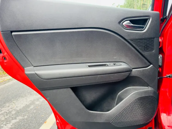 Renault Captur 1.0 TCe Intens Bi-Fuel 46