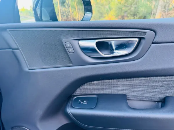 Volvo XC 60 2.0 B4 Inscription Geartronic 49