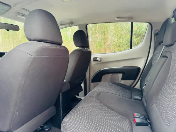 Mitsubishi L200 2.5 DI-D CD Invite AC CC 4WD 43