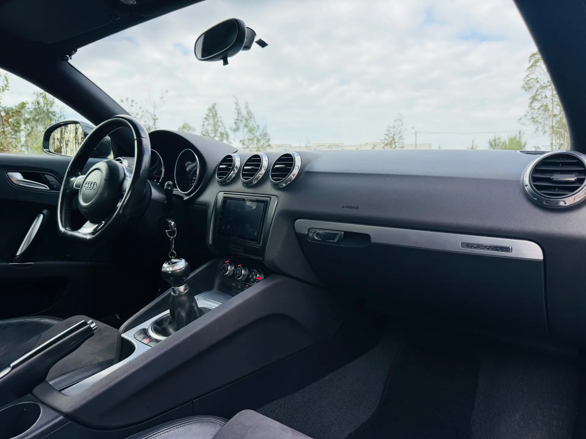 Audi TT Coupé 2.0 TDI quattro S-line 28