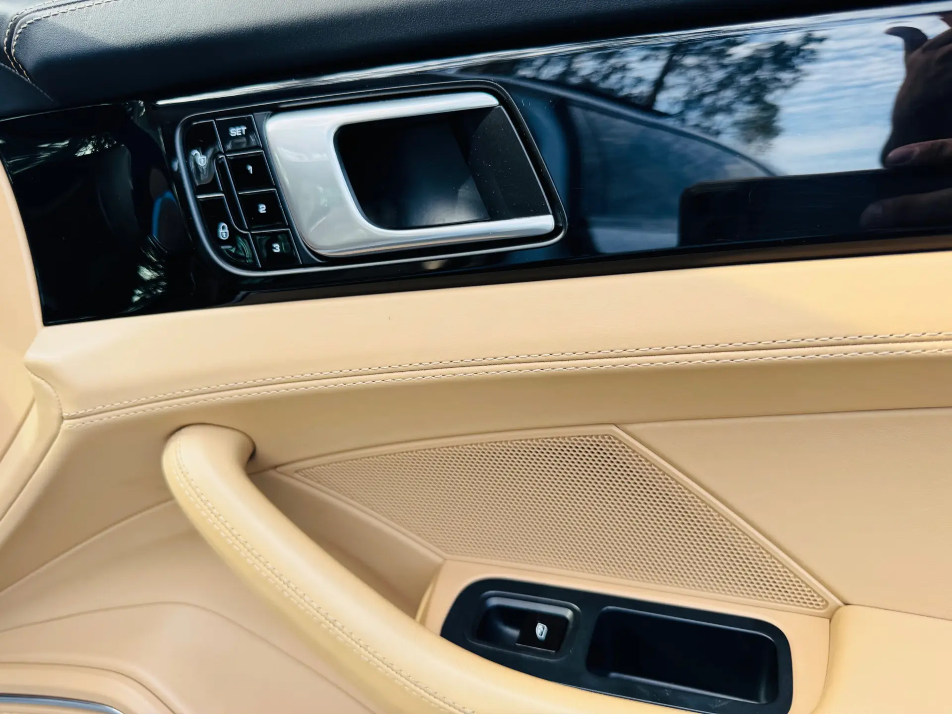 Porsche Panamera Sport Turismo 4 E-Hybrid 59