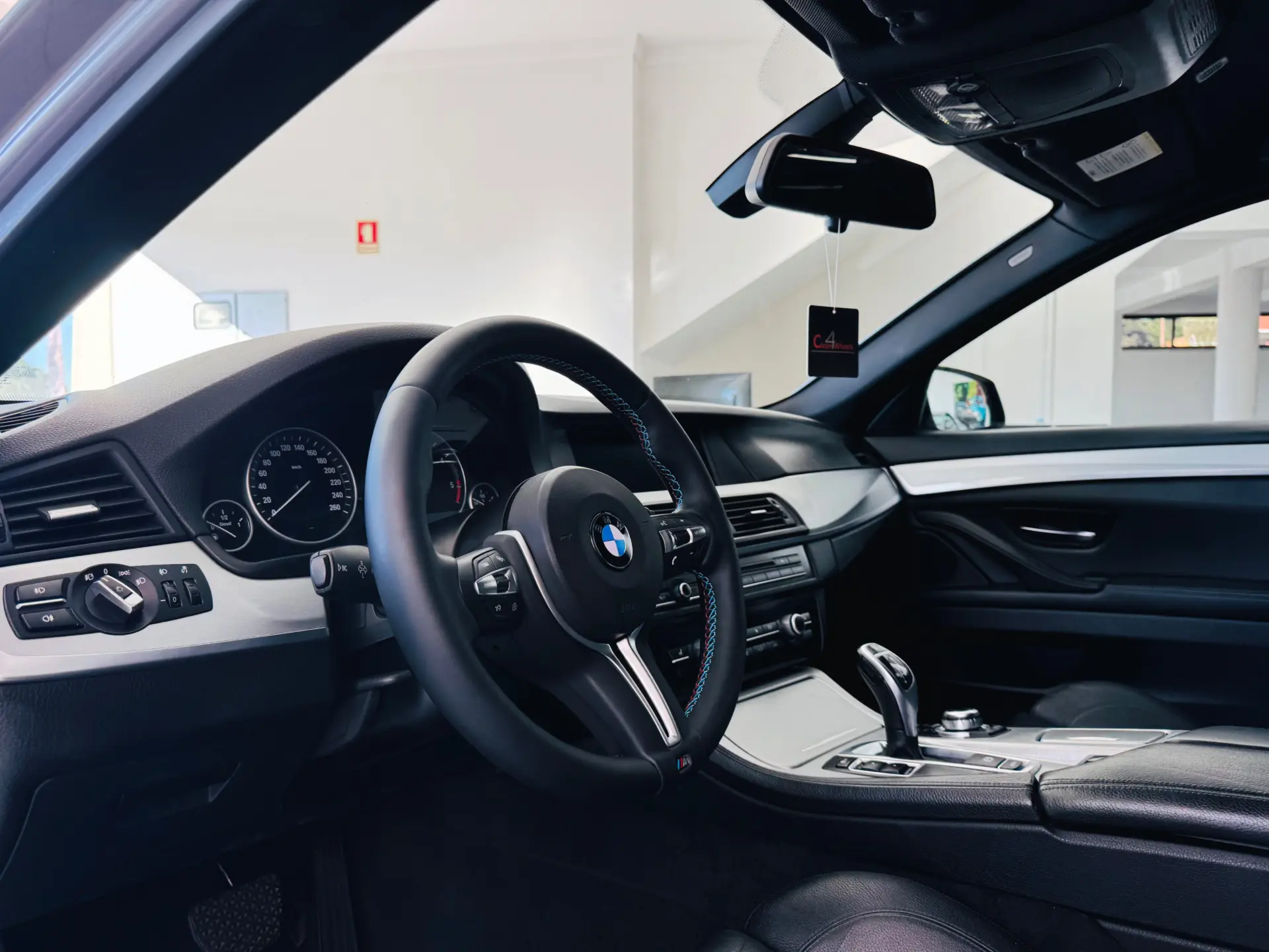 BMW 520 d Pack M Auto 17