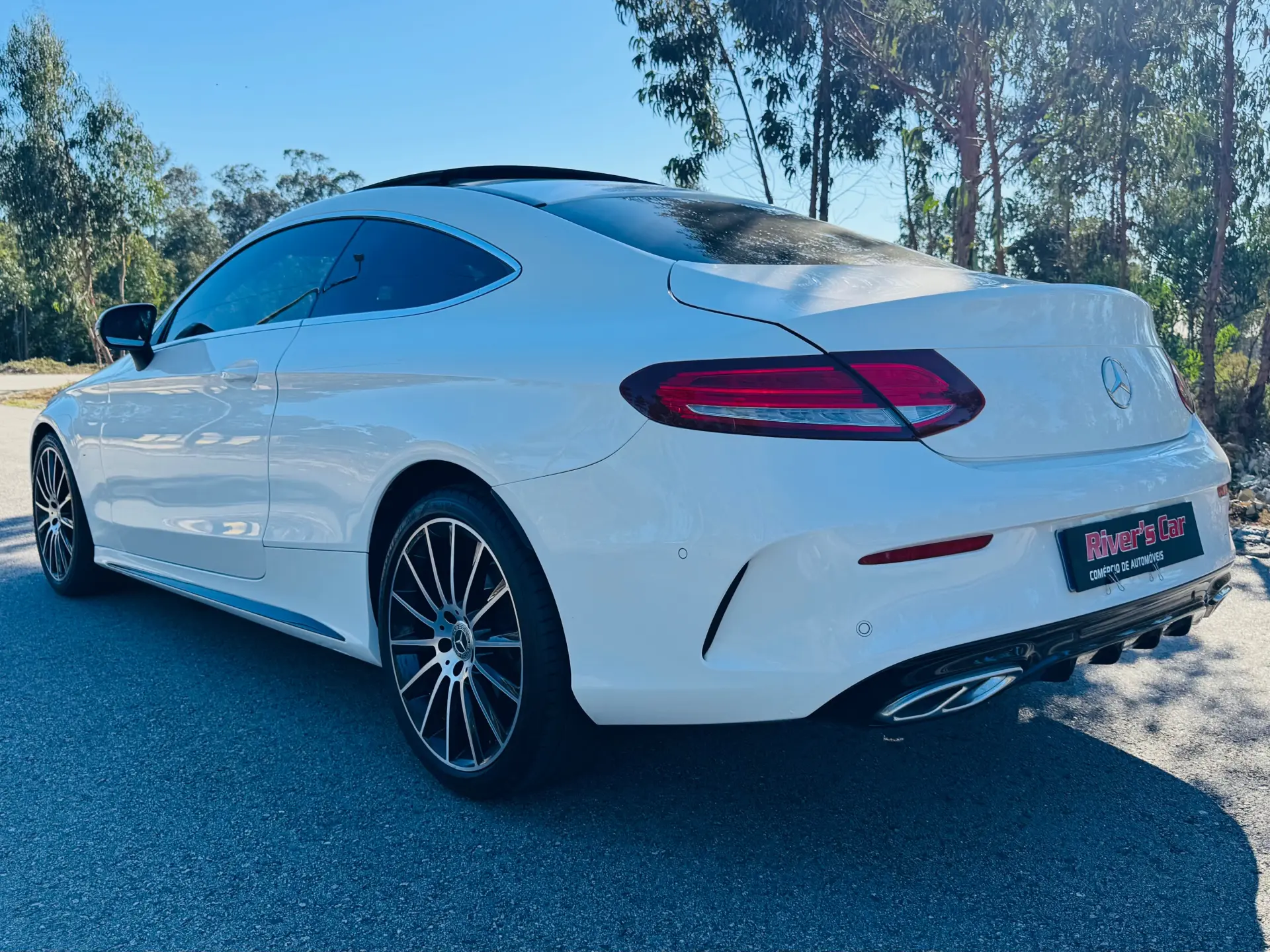 Mercedes-Benz C 220 d 9G-TRONIC AMG Line 15